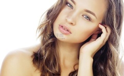 亚精品一卡2卡三卡4卡无卡